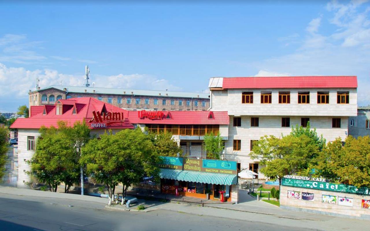 Aratta Hotel Argavand Exterior photo