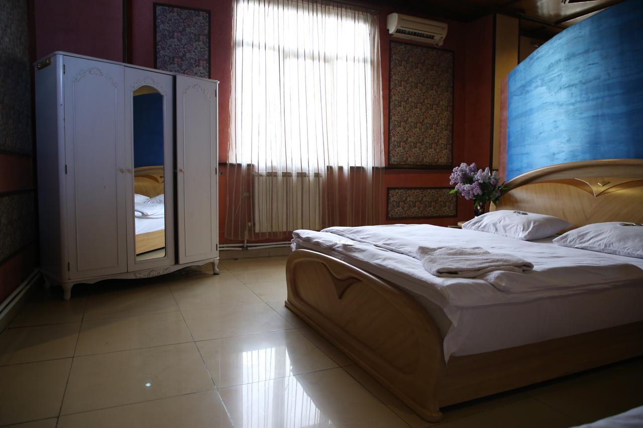 Aratta Hotel Argavand Exterior photo