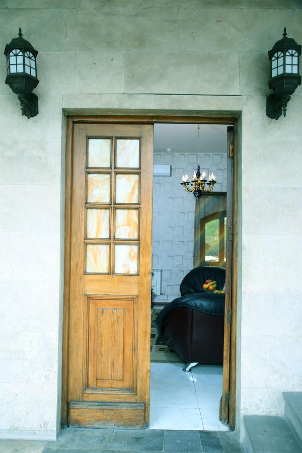 Aratta Hotel Argavand Exterior photo